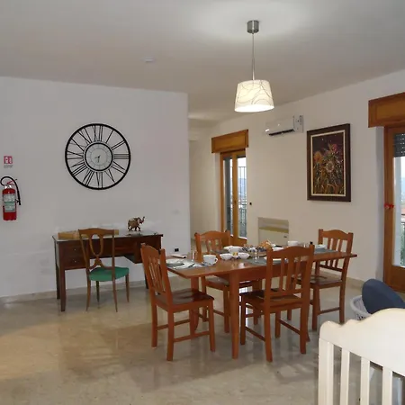Bed and Breakfast La Casa Di Rosa Έμπολι